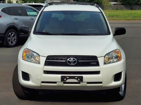 Used 2009 Toyota RAV4 4WD V6 w/ Tow Prep Pkg image 2