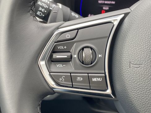 Used 2025 Acura MDX SH-AWD image 15