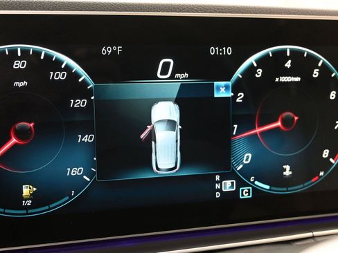 Used 2021 Mercedes-Benz GLE 350 4MATIC image 3