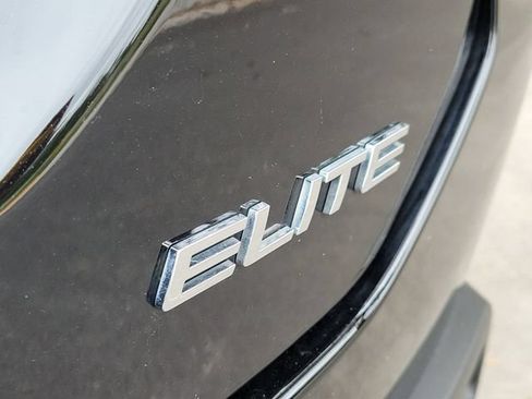 Used 2025 Honda Pilot Elite image 10