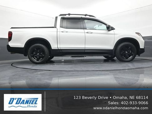 Used 2022 Honda Ridgeline Black Edition image 13