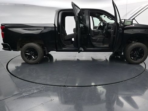 Used 2020 Chevrolet Silverado 1500 LT Trail Boss w/ Convenience Package AWD/4WD image 27