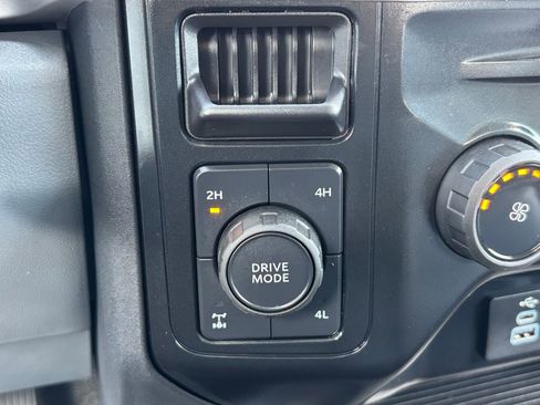 Used 2025 Ford F250 XL AWD/4WD image 5