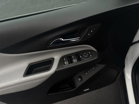 Used 2021 Chevrolet Equinox Premier image 19