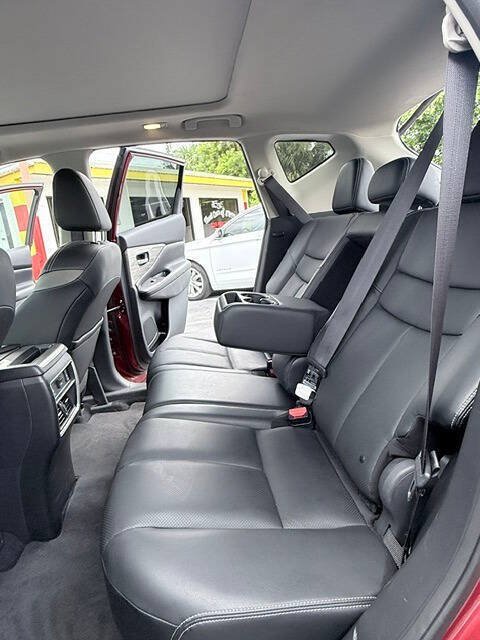 Used 2018 Nissan Murano Platinum w/ Cargo Package FWD image 11