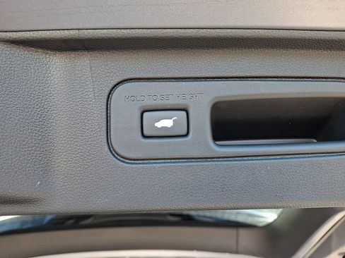 Used 2025 Honda Pilot Touring image 41