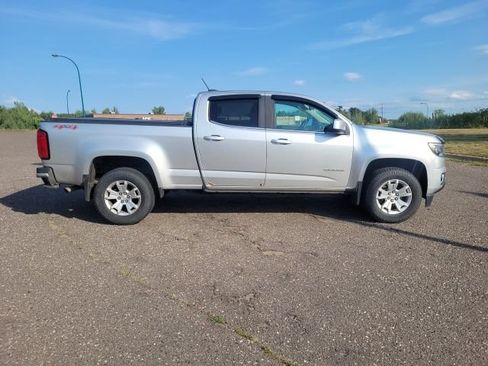 Used 2018 Chevrolet Colorado LT w/ LT Convenience Package AWD/4WD image 3