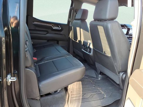 Used 2025 GMC Sierra 1500 Elevation w/ Elevation Premium Package AWD/4WD image 17