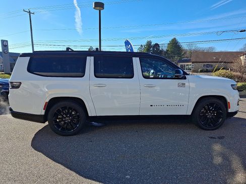 Used 2024 Jeep Grand Wagoneer L Series II w/ Quick Order Packagew 28T image 7