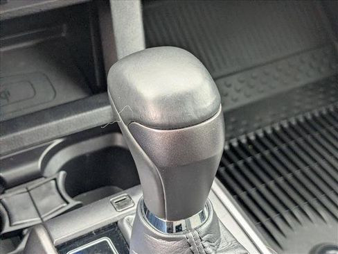 Used 2021 Toyota Tacoma TRD Off-Road w/ Technology Package image 12