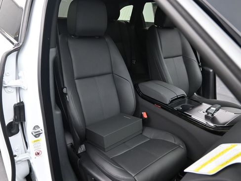 New 2026 Land Rover Range Rover Velar Dynamic SE image 19