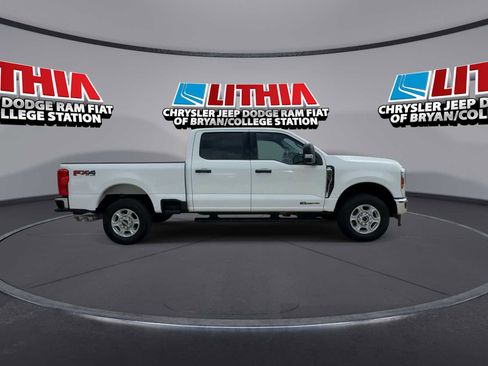 Used 2025 Ford F250 XLT w/ FX4 Off-Road Package AWD/4WD image 9