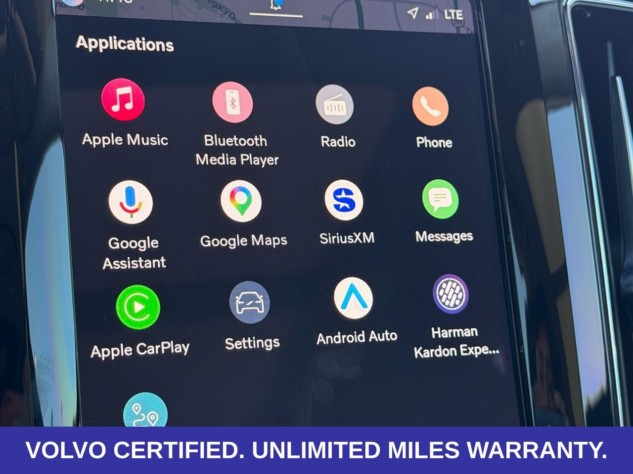 Certified 2024 Volvo XC60 B5 Plus w/ Protection Package Premier AWD/4WD image 29