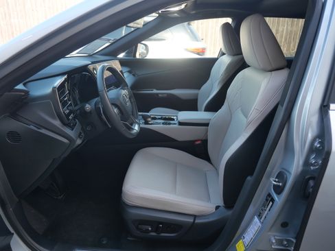 Used 2024 Lexus RX 350 Premium image 19