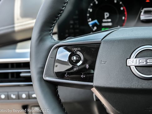 Used 2025 Nissan Murano Platinum w/ Cargo Package image 33