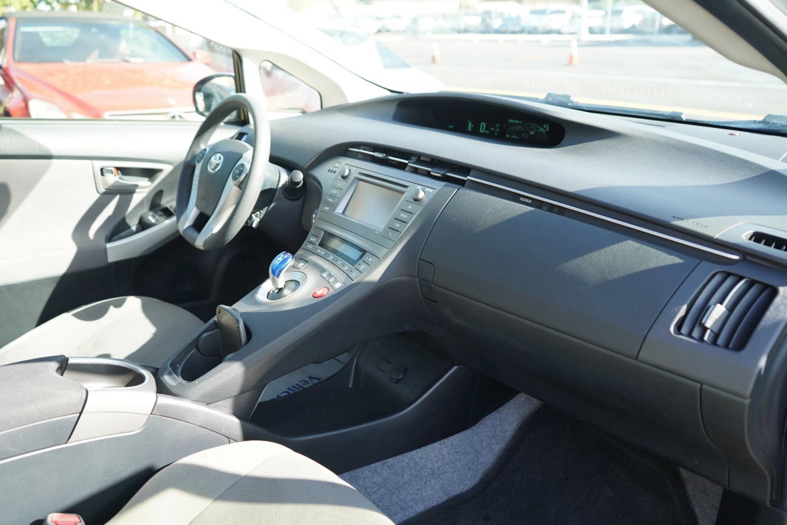 Used 2015 Toyota Prius Two FWD image 16