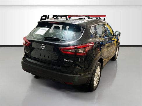 Used 2020 Nissan Rogue Sport SV image 7