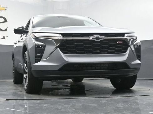 New 2026 Chevrolet Trax RS FWD image 3