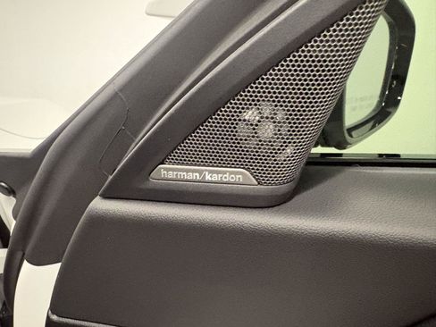 Used 2026 BMW M2 w/ Lighting Package RWD image 40