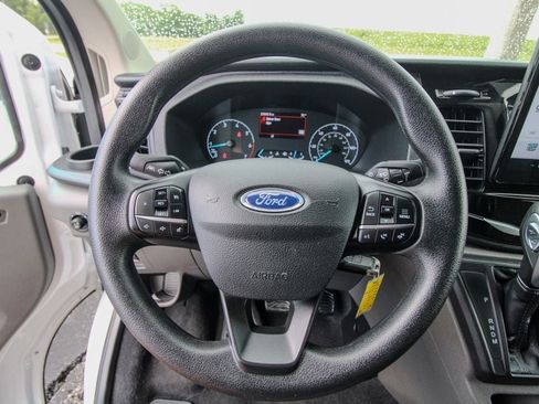 Used 2025 Ford Transit 350 XLT RWD image 18