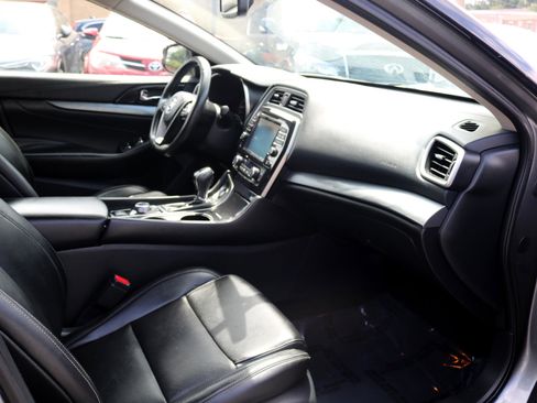Used 2017 Nissan Maxima 3.5 SV image 24