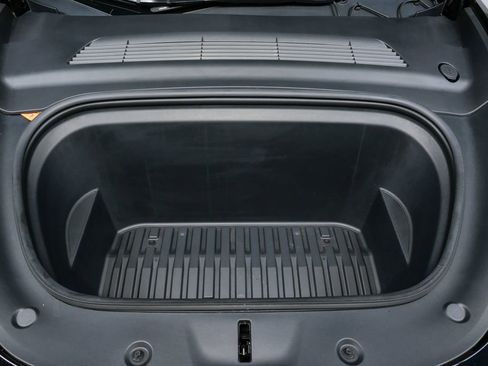 Used 2021 Tesla Model Y Performance image 7