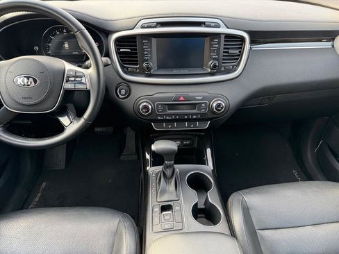 Used 2019 Kia Sorento EX image 13