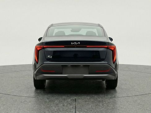 Used 2025 Kia K4 LXS image 7