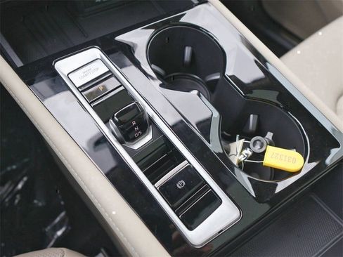 New 2026 Volkswagen Atlas SEL Premium R-Line image 30