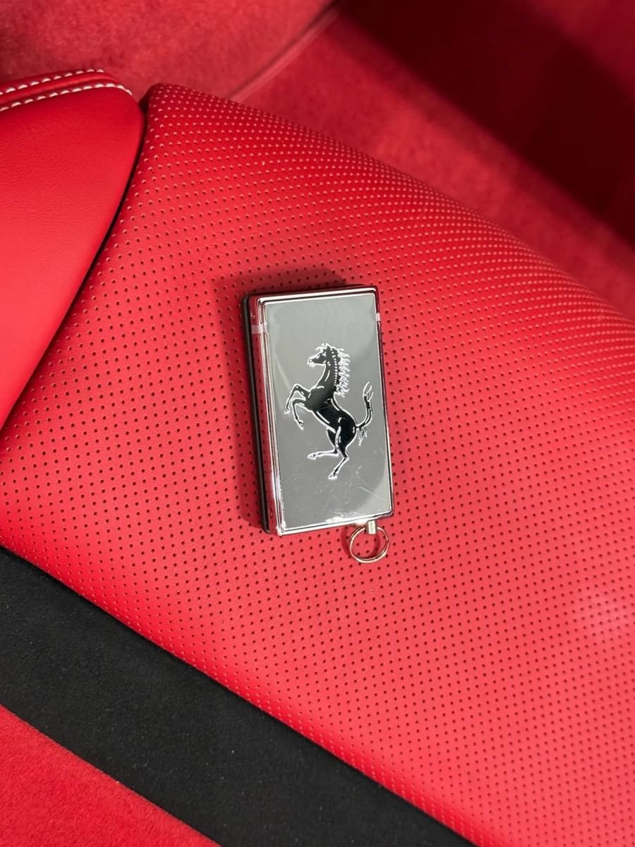 Used 2025 Ferrari Roma Spider RWD image 29