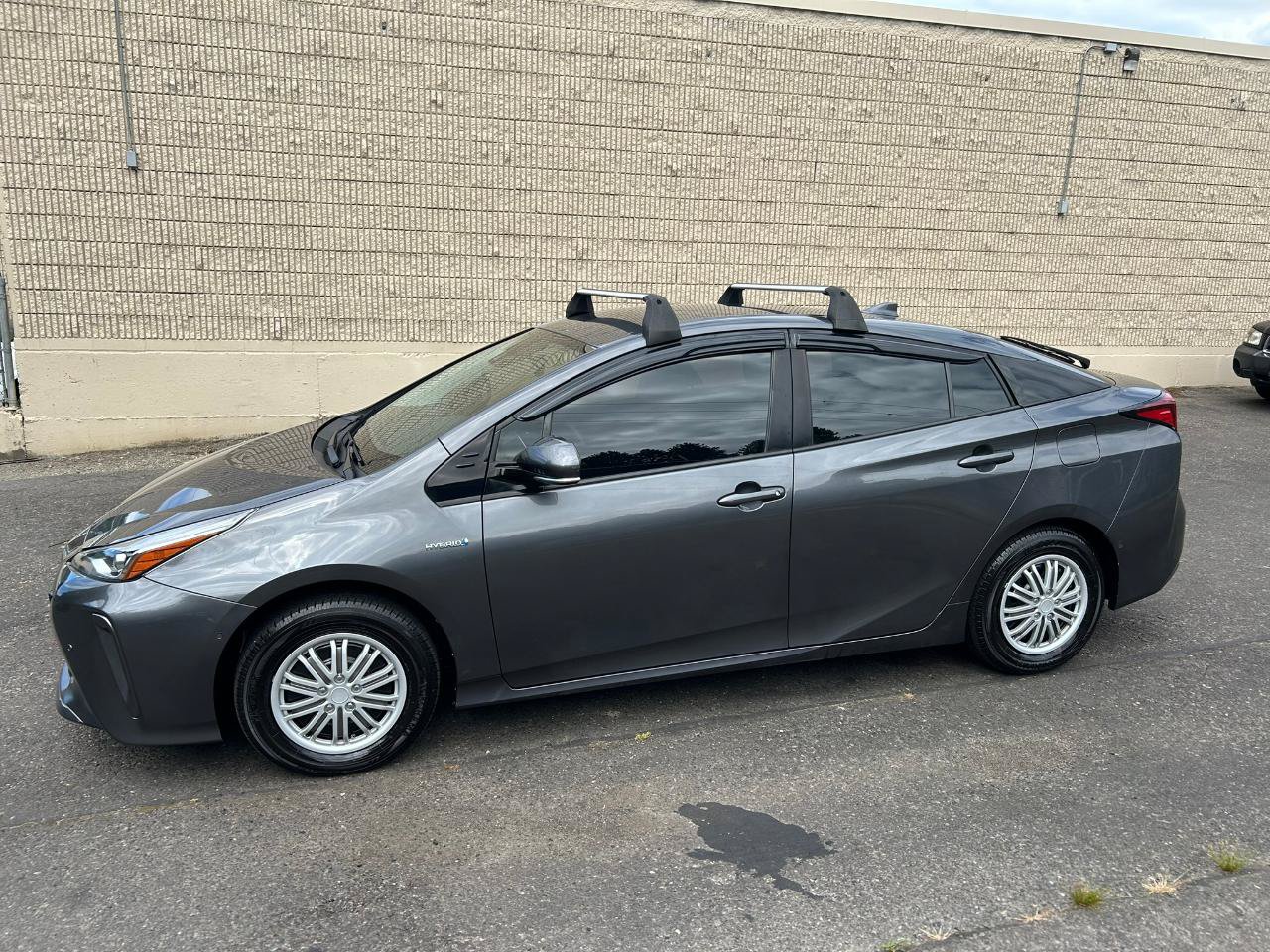 Used 2019 Toyota Prius XLE AWD/4WD image 9