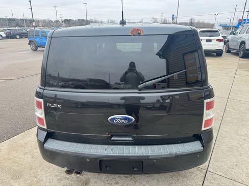 Used 2011 Ford Flex SE image 6