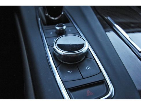 Certified 2024 Cadillac Escalade Sport Platinum w/ LPO, ONYX Package image 27