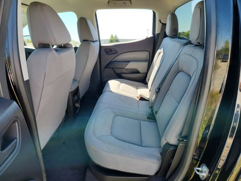 Used 2020 Chevrolet Colorado W/T w/ WT Convenience Package AWD/4WD image 25