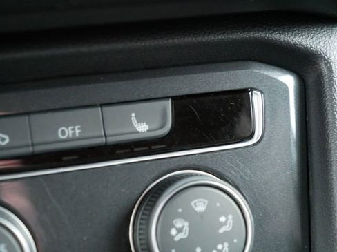 Used 2024 Volkswagen Tiguan S image 30