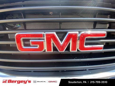 New 2025 GMC Savana 3500 w/ Driver Convenience Package RWD image 33