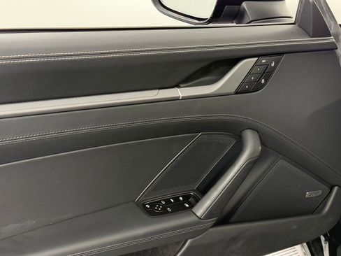 Used 2025 Porsche 911 Carrera image 25