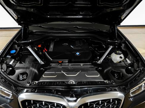 Used 2025 BMW X4 xDrive30i image 54