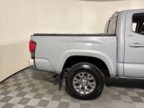 Used 2019 Toyota Tacoma SR5 image 19
