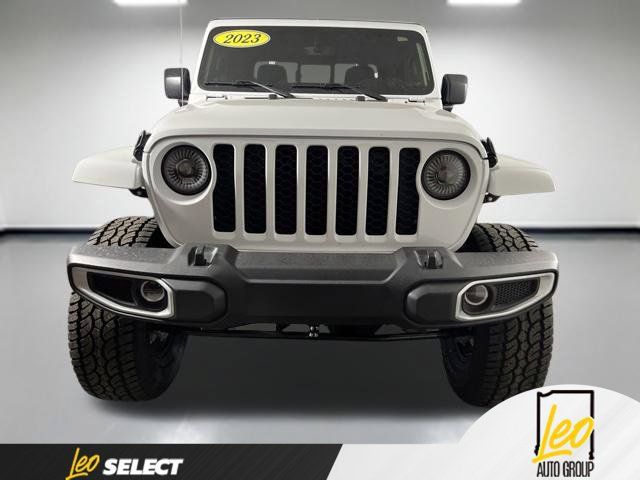 Used 2023 Jeep Gladiator Sport AWD/4WD image 9