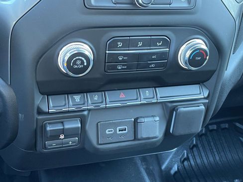 New 2026 GMC Sierra 3500 SLE image 2