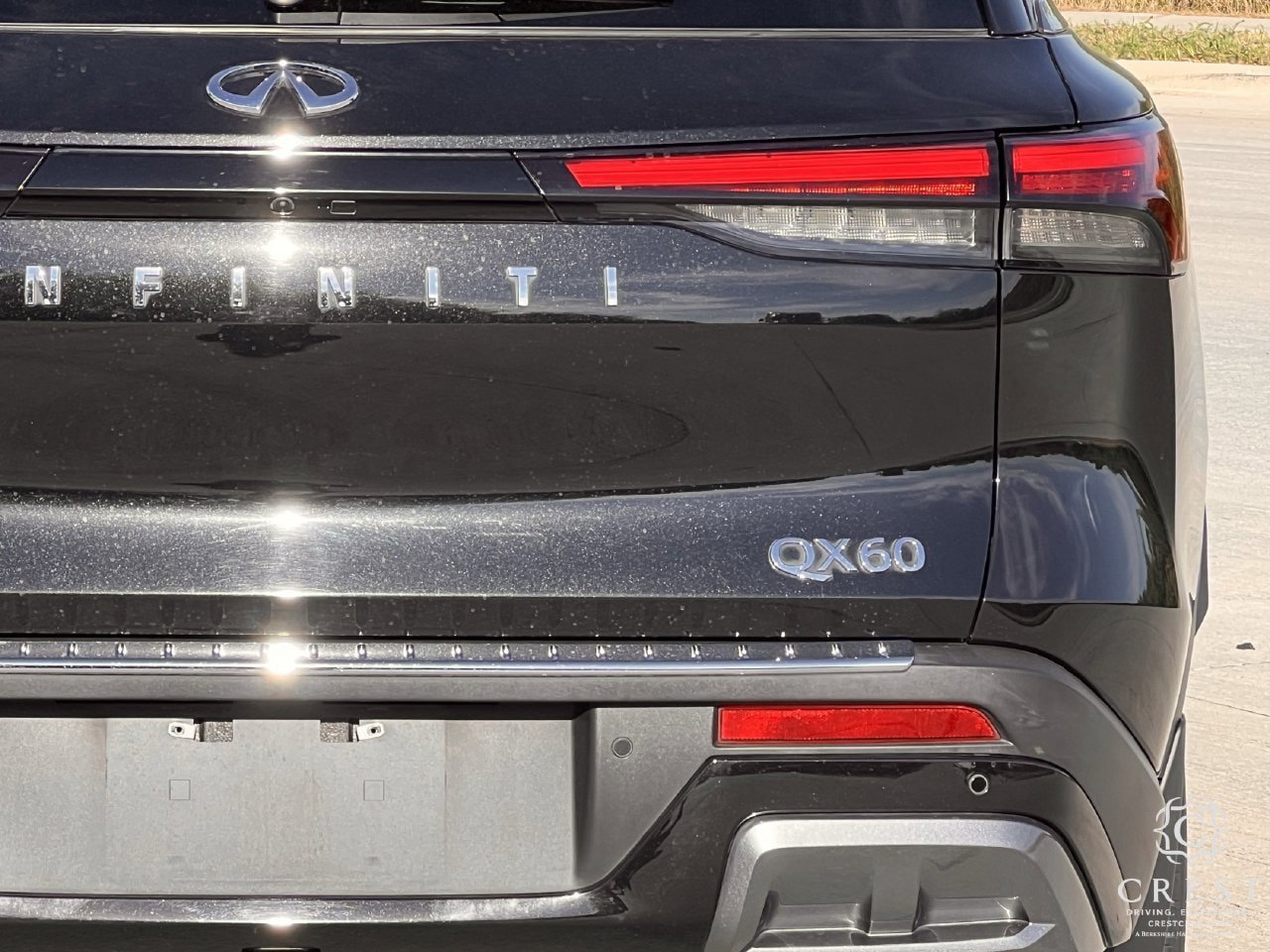 Used 2022 INFINITI QX60 Luxe w/ Cargo Package FWD image 5