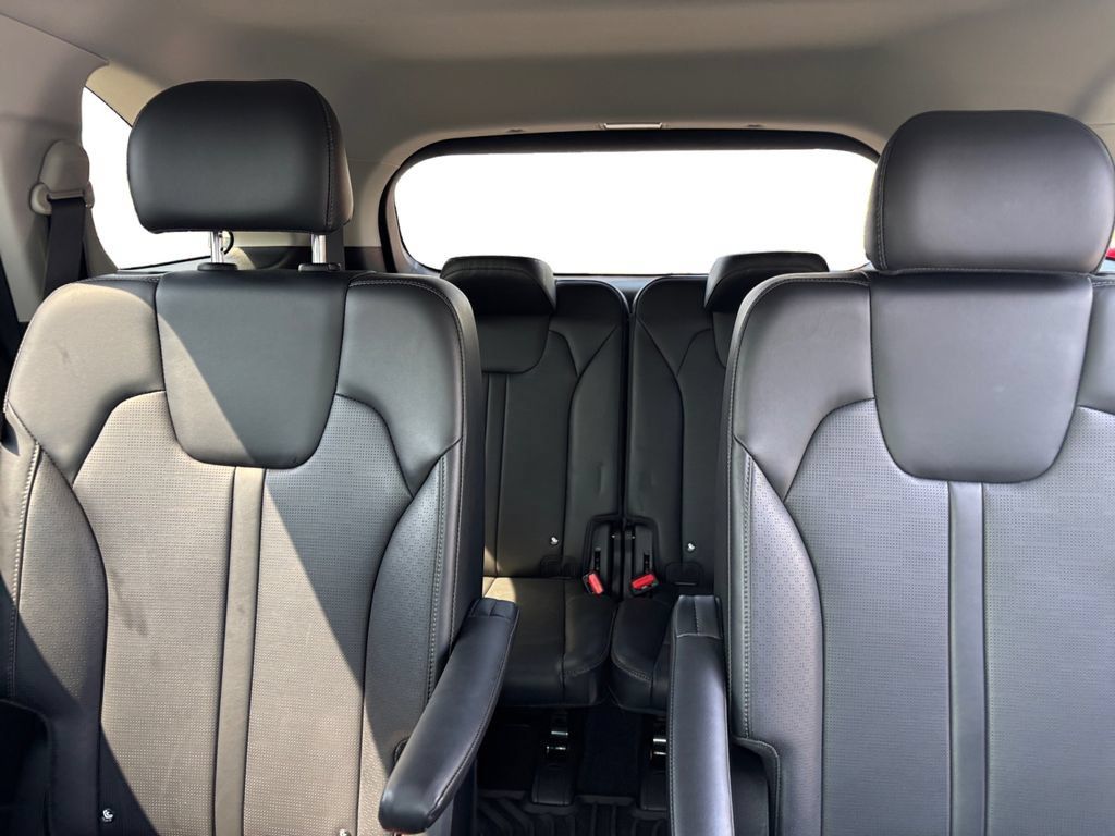Used 2025 Kia Sorento EX w/ Panoramic Sunroof Package AWD/4WD image 40