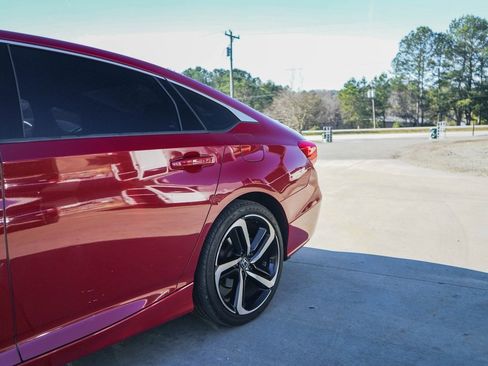 Used 2018 Honda Accord Sport image 33