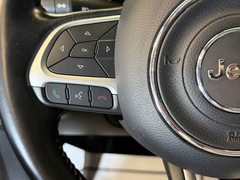 Used 2021 Jeep Compass Trailhawk w/ Sun and Sound Group AWD/4WD image 10