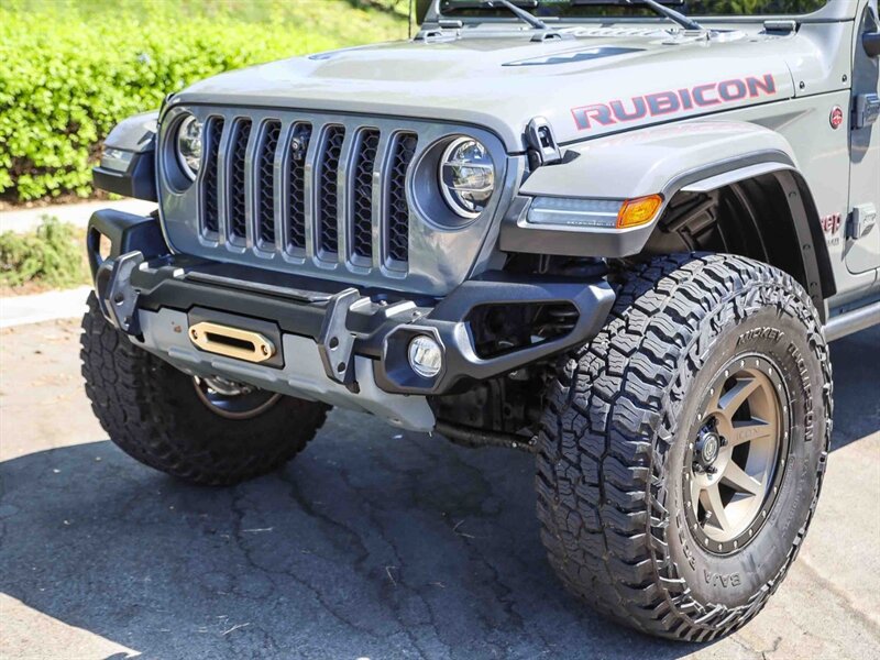Used 2022 Jeep Wrangler Unlimited Rubicon w/ LED Lighting Group AWD/4WD image 9