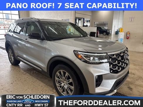 Used 2025 Ford Explorer Platinum image 1