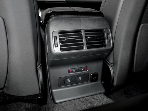 Used 2026 Land Rover Range Rover Velar S image 17