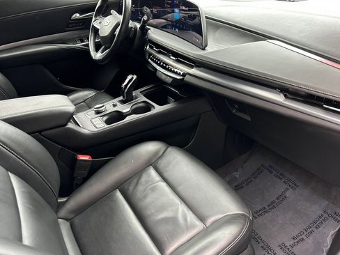 Used 2024 Cadillac XT4 Premium Luxury image 20