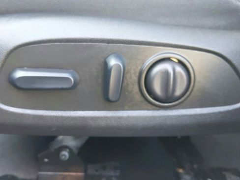 Used 2024 Chevrolet Malibu LT FWD image 17